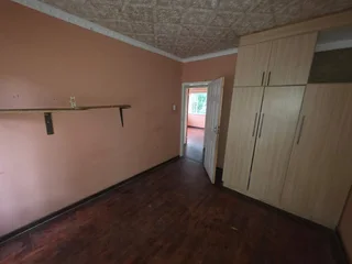 3 bedroom standalone house for rent in Amalinda