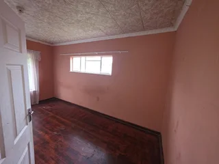 3 bedroom standalone house for rent in Amalinda