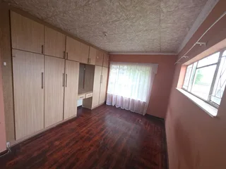 3 bedroom standalone house for rent in Amalinda
