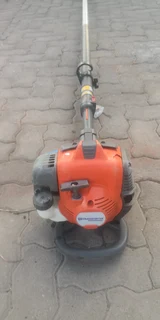 Husqvarna telescopic pole pruner