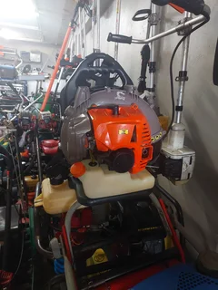 backpack leaf blower