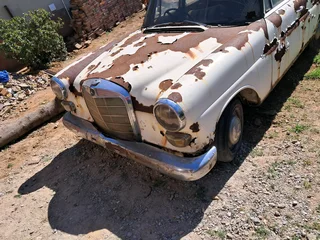 Mercedes Fintail 1966