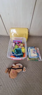 Winnie-the-poo Toy Box On Wheels With Lots Of Toys