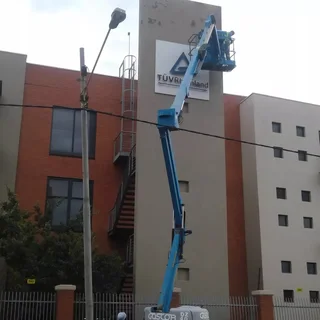 Tshedza Projects Construction Waterproofing and ;Painting  Ltd (pty) Action 0791921405 0r 0728557367