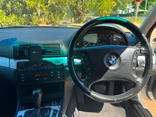 2004 BMW 318i E46 Auto