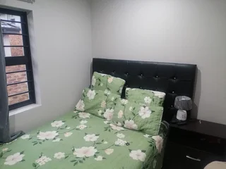 Spacious Furnished Room to Rent – Lion Pride Lifestyle Estate Village 4