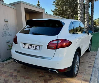 2011 Porsche Cayenne E2 3L Diesel - Immaculate!!