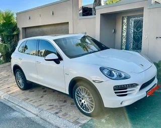2011 Porsche Cayenne E2 3L Diesel - Immaculate!!