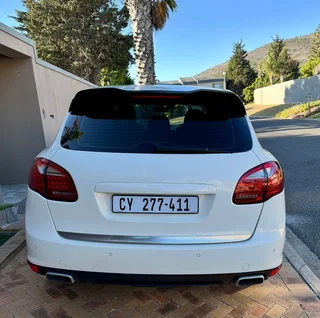 2011 Porsche Cayenne E2 3L Diesel - Immaculate!!