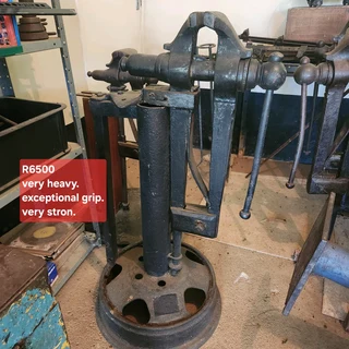 Blacksmith Legvices x 6