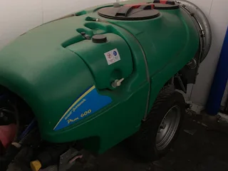 Sprayer Spreader stooier