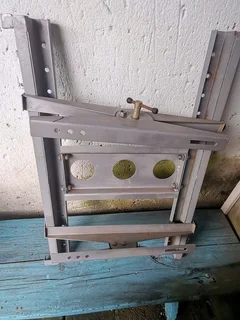 Flat screen TV bracket