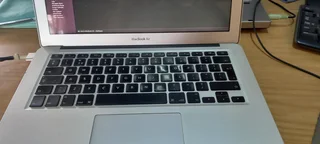 Macbook Air - 2013 - 13 inch screen
