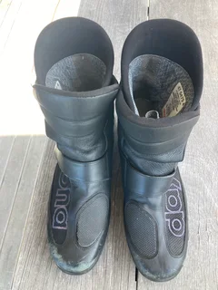 Motorcycling boots