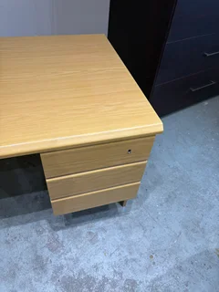 Office Desks