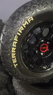 Toyota 17&#64; TRD wheels and tyres