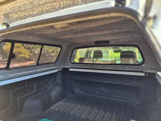White Canopy - Beekman Executive -  Ford Ranger Double Cab (Next Gen)