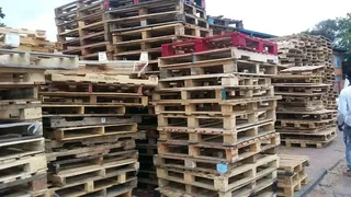 Wooden pallets for sale we also deliver