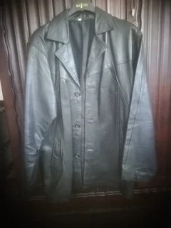 Men's Long Leather Jacket (Used)