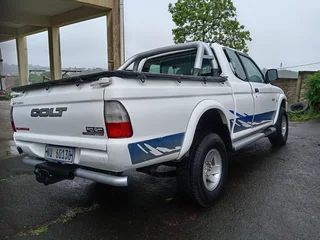2003 Mitsubishi Colt Extended Cab
