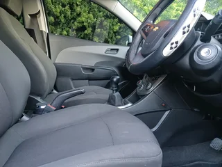 New Release: Chevrolet Sonic 1.6LS Hatch 2014