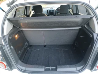 New Release: Chevrolet Sonic 1.6LS Hatch 2014