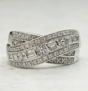 Elegant 10ct White Gold Crossover Design Diamond Ring