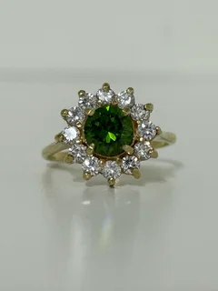 Beautiful 9ct Yellow Gold Cubic Zirconia Cluster Ring