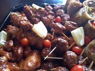 Platters - Ad posted by Warnah Kamaar