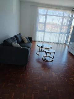 Room to rent in 2 bedroom flat