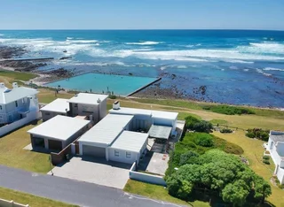 Holiday Beach House Agulhas for rent