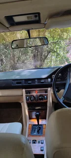 Mercedes W124 1990 230E Auto