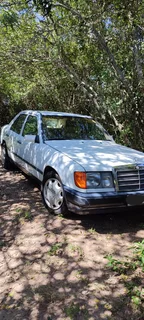 Mercedes W124 1990 230E Auto