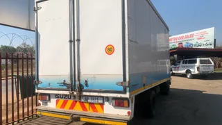 2019 FUSO - FE-130 INSULATED FRIDGE BODY