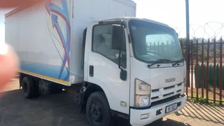 2015 Isuzu Npr 400 Amt