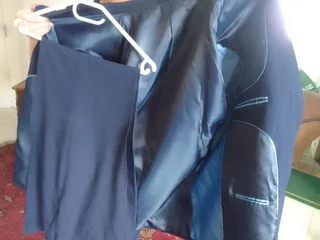 ♥️PRICEDROP♥️Stunning Navy mens suit