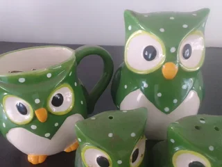 Set of salt and pepper shakerd