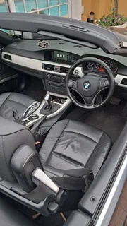BMW E93 335i