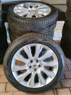 Land rover 21&#39; Wheels