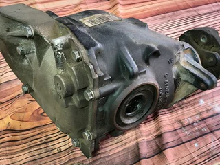 BMW E90 Rear diff (needs bearing replacement)