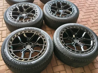 Vossen 22 inch Mags for Land Rover