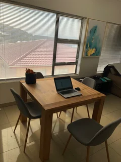 3 bedroom flat - direct sea views