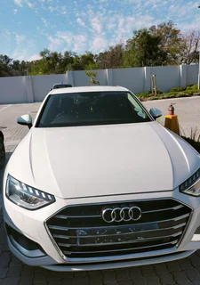 2022 Audi A4 Sedan 35TFSI ADVANCED STRONIC