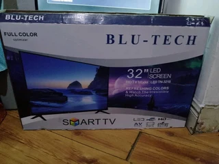 Smart tv 32 inch Bluetech