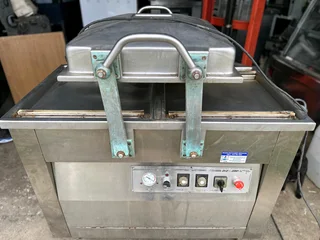 Double chamber vacuum sealer dz400 single phase for sale.