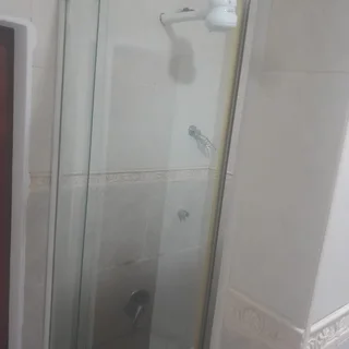 Secure outbuilding to let in Redhill Durban North