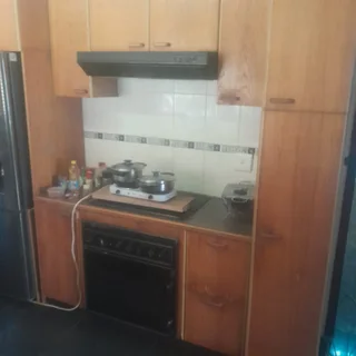 Secure outbuilding to let in Redhill Durban North