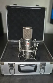 SE Electronics Z3300A Multi-Pattern Condenser Mic in flight case - Complete Studio Package
