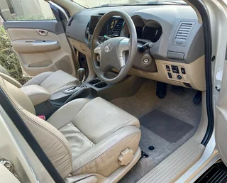 TOYOTA Fortuner 2.5D-4d…. Low low 72232kms …FSH agents