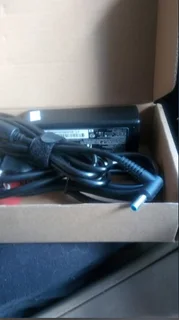 Brand New Blue Pin HP Charger